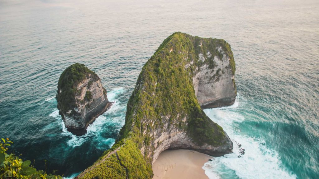 Kelinking Beach. La spiaggia più instagrammabile di Nusa Penida
