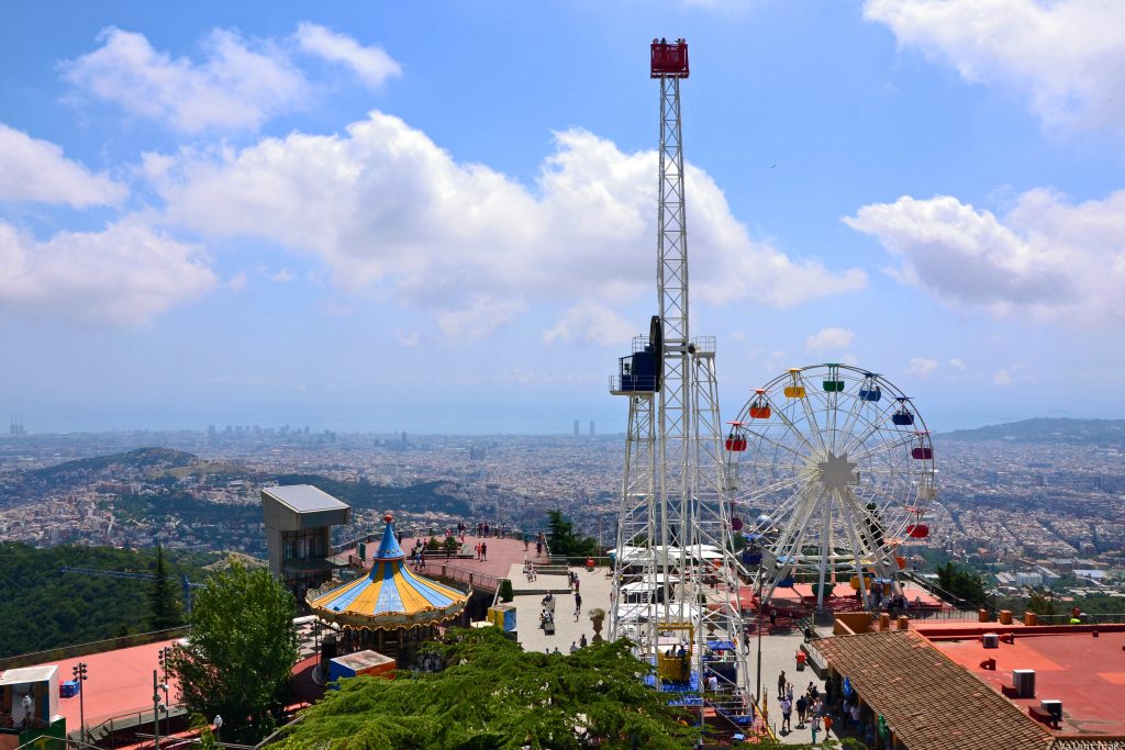 punti panoramici su barcellona: il parco attrazioni tibidabo
