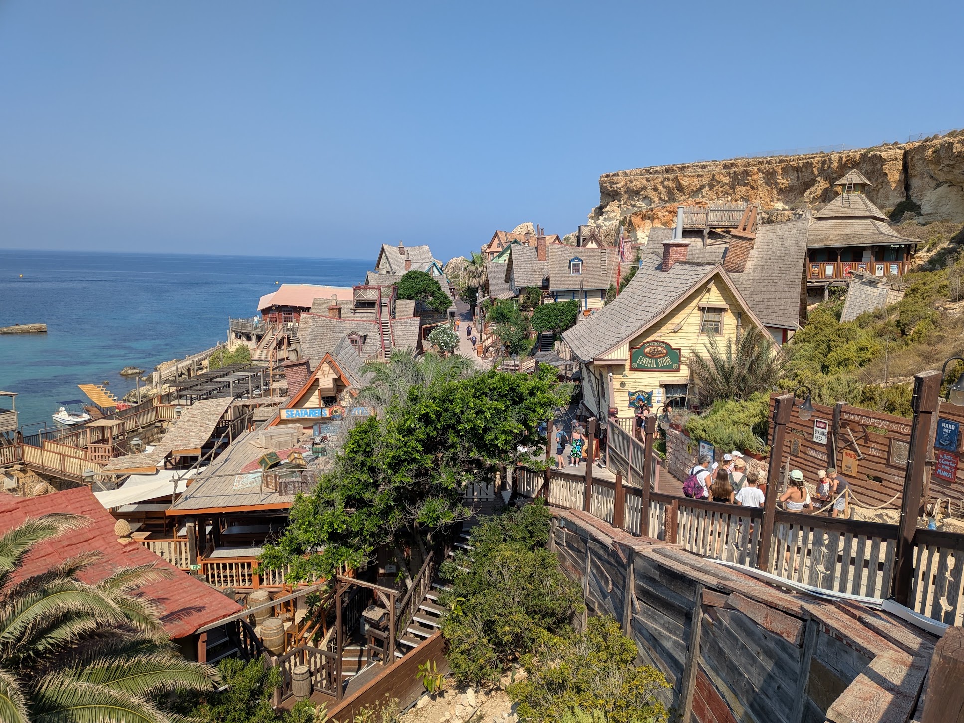 Vista del Popeye Village